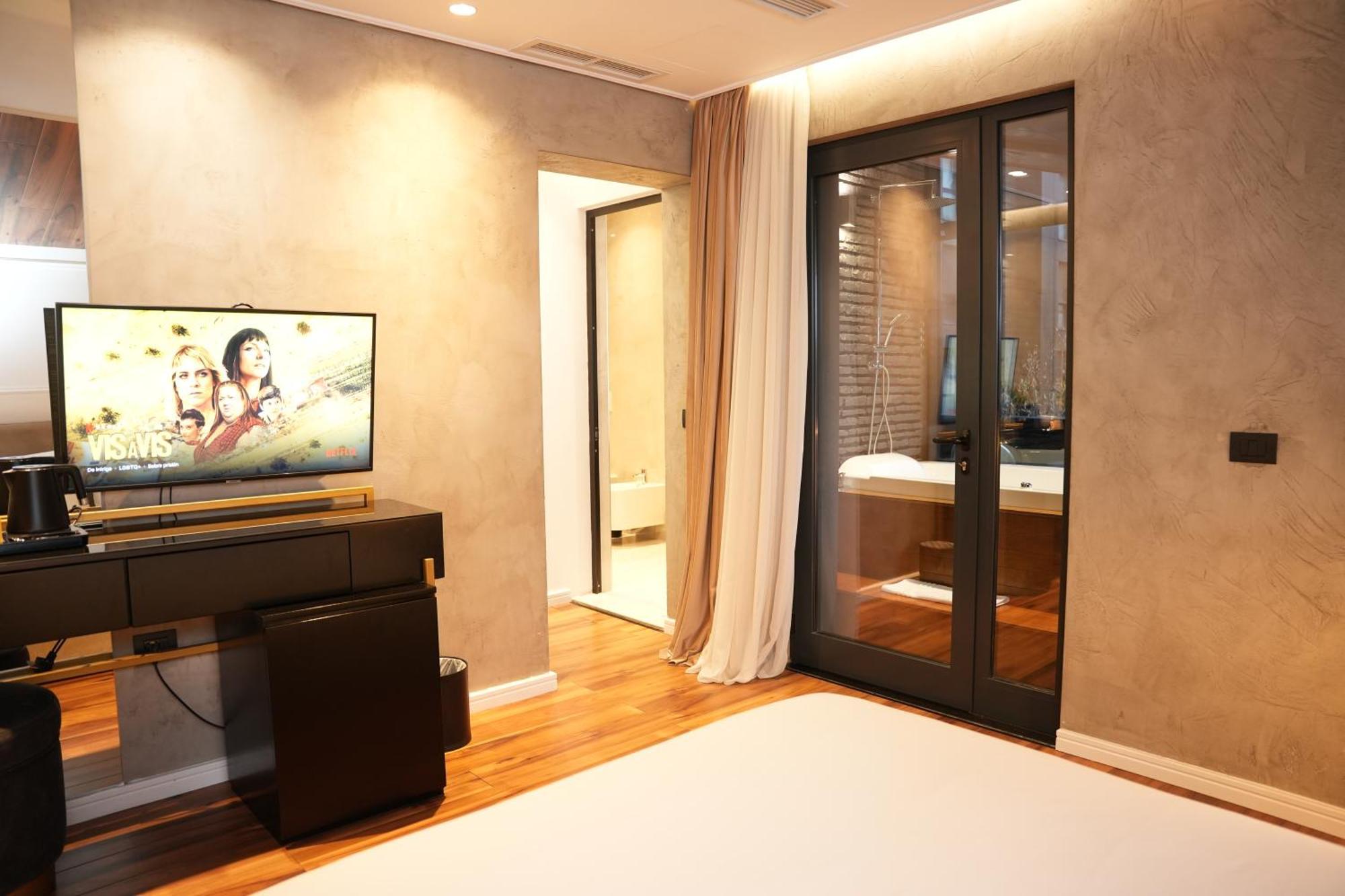 La Suite Boutique Hotel Tirana Eksteriør billede